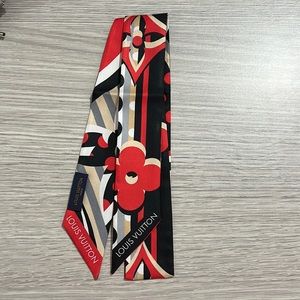 LOUIS VUITTON
Silk Pop Monogram BB Bandeau Red